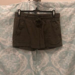 Forest green shorts!